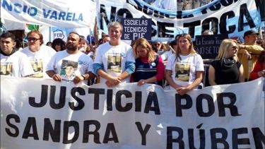 Docentes marcharon a la gobernación