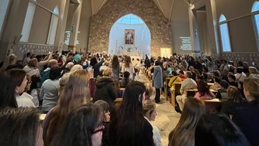 Más de 1.000 personas celebraron los 26 años de la advocación Nuestra Señora del Cielo.&nbsp;