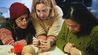 DISEÑO. Las tejedoras mostraron sus productos en París. .