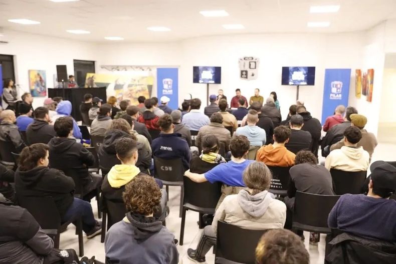 La presentación se hizo en el Centro Cultural Federal.