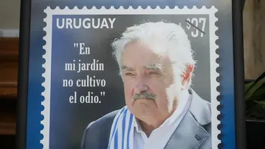 Uruguay inmortaliza a Pepe Mujica en una estampilla que llevará su mensaje al mundo Uruguay inmortaliza a Pepe Mujica en una estampilla que llevará su mensaje al mundo