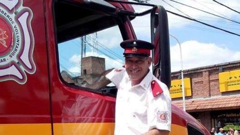 Roberto Ávila trabajaba como peluquero y prestaba servicios como bombero voluntario del cuartel de Pilar.&nbsp;
