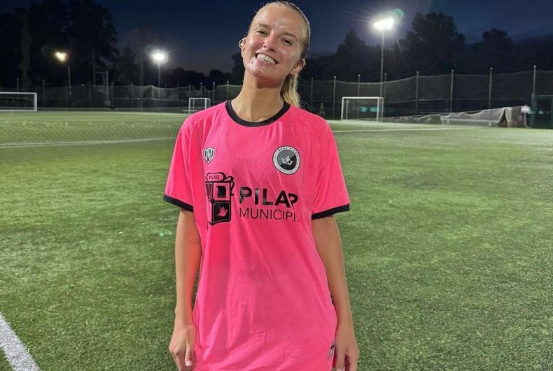 GOLEADORA Victoria Morn marco tres tantos ante Armenio