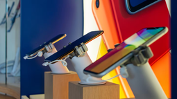 Los celulares que ingresen desde el 15 de enero tendrán alícuota cero. La UOM Río Grande sostuvieron que están “absolutamente preocupados” por la medida. Los celulares que ingresen desde el 15 de enero tendrán alícuota cero. La UOM Río Grande sostuvieron que están “absolutamente preocupados” por la medida.