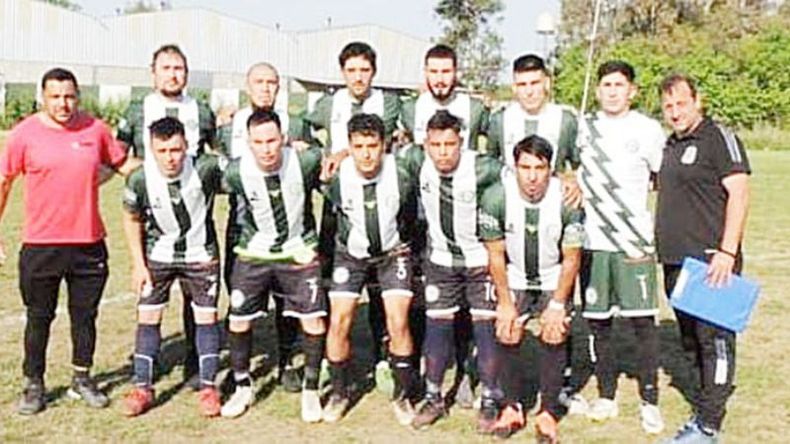 Abrojal goleó 3-0 a Domingo Matheu y suma 14 puntos en la B..