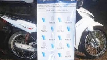 Los dos detenido por el robo de una moto en Agustoni son oriundos de San Alejo y uno de ellos es menor de edad.&nbsp;
