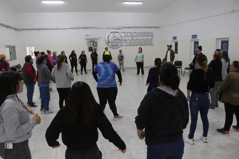 Charla sobre el cuadrado de la salud.