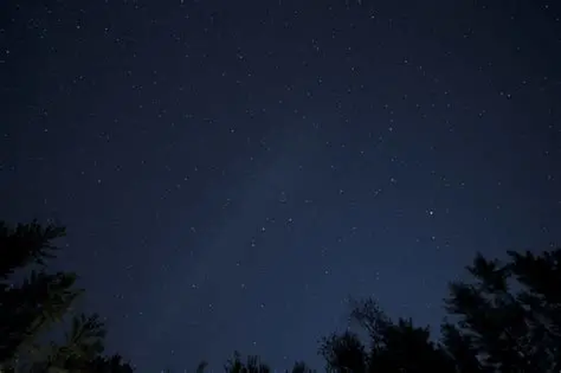 ¿Qué ver en los cielos nocturnos de agosto 2025? (pixnio.com).