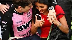 Franco Colapinto celebra junto a Maia Reficco su mejor clasificación en la F1. Franco Colapinto celebra junto a Maia Reficco su mejor clasificación en la F1.
