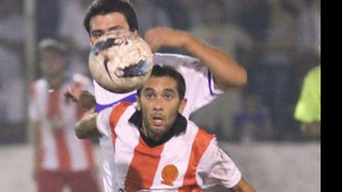 CARA A CARA. Argentinos y Unión jugaron la Copa Del Viso, en diciembre pasado..