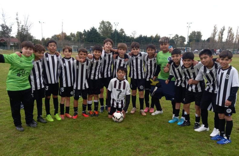 EQUIPO. La 2012 fue efectiva y se llevó una victoria holgada ante D10.