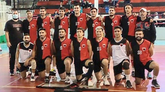 BUENO COMIENZO. El Rojinegro comenzó la temporada entre los protagonistas..