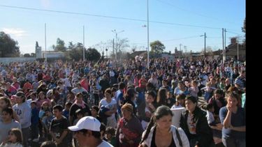 El fin de semana se realizó una procesión por las calles de la localidad..