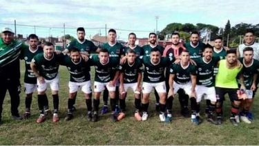 EQUIPO. El plantel de Asociación Antonio Toro comenzó el torneo ganando en casa..