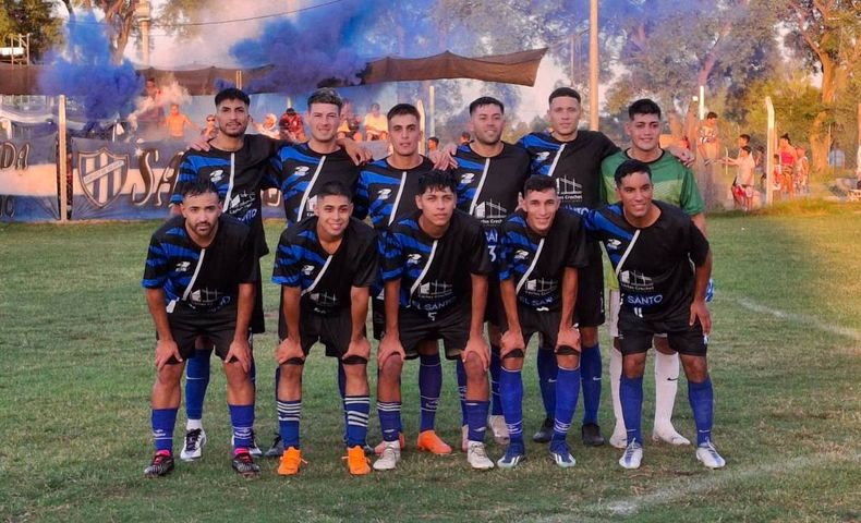 PUNTO El equipo superior de San Alejo que jugoacute el saacutebado por la noche ante Hacoaj