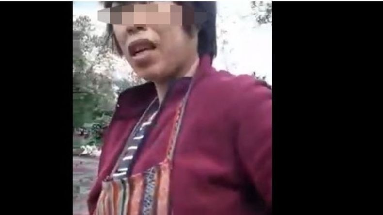 La persona que aparece en el video..
