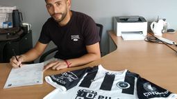 Nahuel Ríos tiene 28 años y vuelve a Real Pilar luego de su paso por Deportivo Merlo. Nahuel Ríos tiene 28 años y vuelve a Real Pilar luego de su paso por Deportivo Merlo.