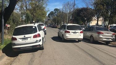 SENTIDO. La calle Roca en ,Villa Morra, podría convertirse en mano única..