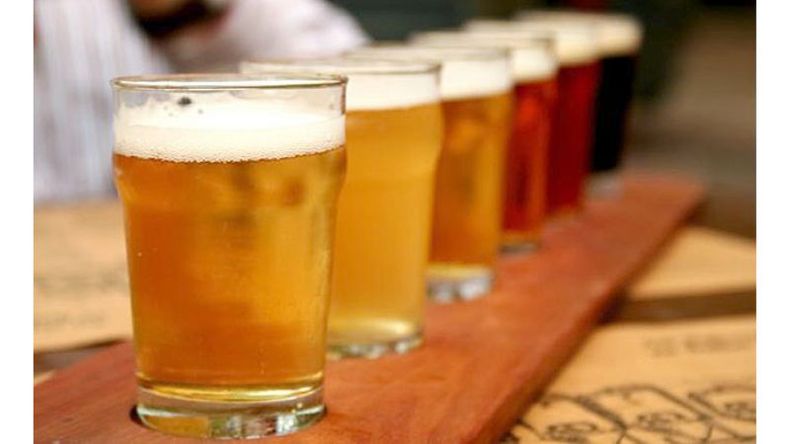 PARA SEDIENTOS. Cultura, cervecera, food trucks y música..