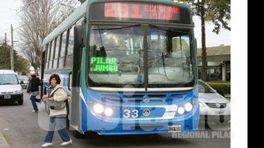 Las líneas de colectivos provinciales no cobrarían a los estudiantes..