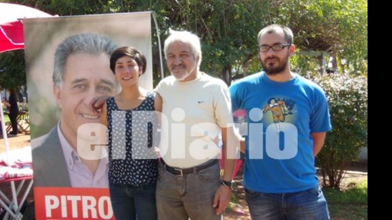 Cornejo, entre Rocío Esquivel y Francisco Prado..