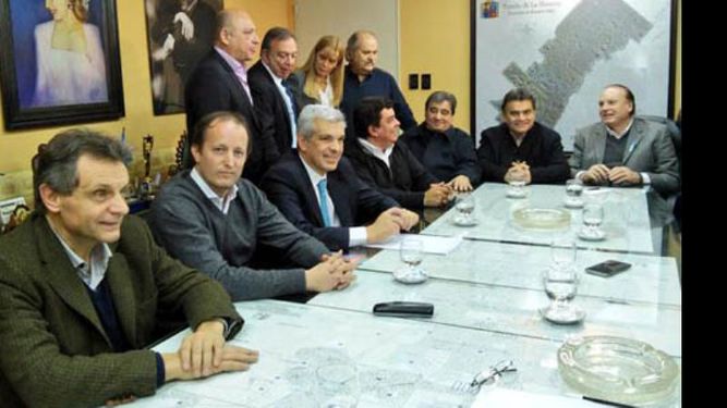 ENCUENTRO. La reunión se dio tras el apoyo de Espinoza a Zúccaro..