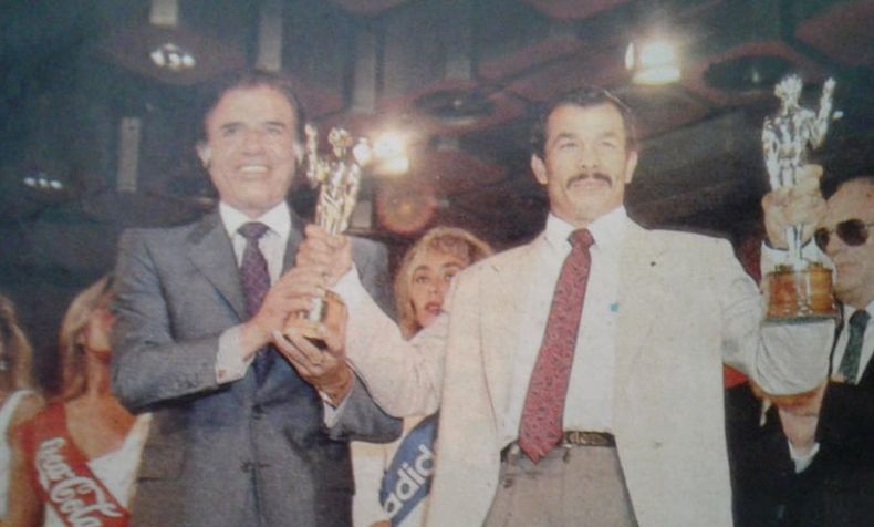foto con historia décima WEB.jpg