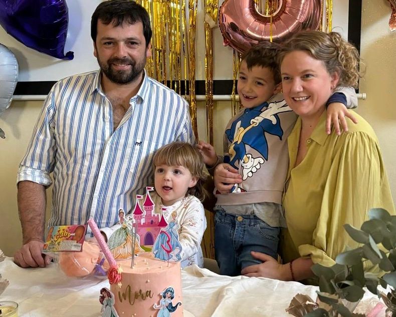 DÍAS FELICES. Mora en su festejo de 3 años, ya recuperada.