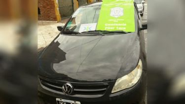 VW GOL. El auto en el que se desplazaban los cinco ladrones..