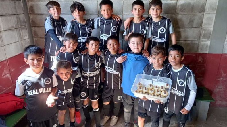 TRIUNFO. La 2012 de Real Pilar sigue imparable y venció a Franja de Oro..