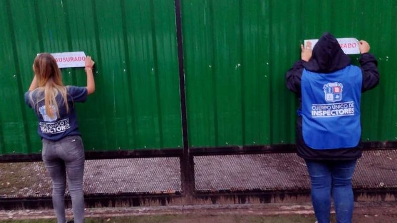 Los inspectores municipales clausuraron el lugar, en Villa Rosa..