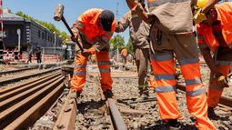 El Gobierno enumeró los trabajos que se realizaron en el marco de la Emergencia Ferroviaria. El Gobierno enumeró los trabajos que se realizaron en el marco de la Emergencia Ferroviaria.