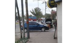 LA VEREDA ES MÍA. La situación se repite en la calle Fitz Roy..