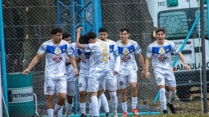 Todo Metalúrgico quiere festejar por llegar a la cima del campeonato.