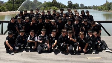 GRUPO. Las tres categorías de Real Pilar que compiten en la Mendoza Cup.