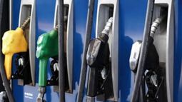 Sin casco no hay combustible: El Gobierno afirmó que no dará marcha atrás