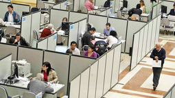 La Provincia dio a conocer el detalle sobre cómo será el cronograma de pagos de los sueldos correspondientes al mes de abril. La Provincia dio a conocer el detalle sobre cómo será el cronograma de pagos de los sueldos correspondientes al mes de abril.