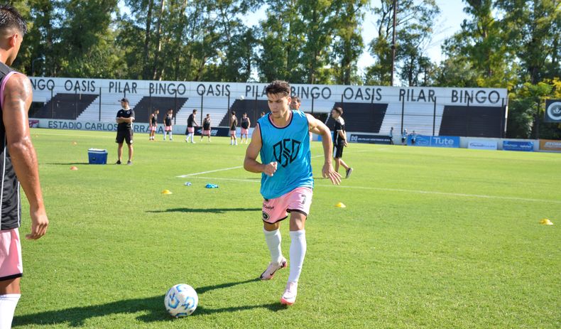 ATAQUE. Brian Martin sería titular este domingo en el Bajo Belgrano.
