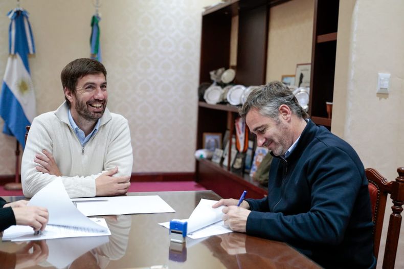 Achával se reunió con el intendente de Mercedes, Juan Ignacio Ustarroz
