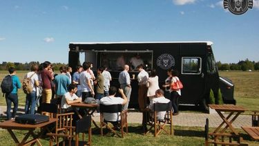 El food truck con el que se inició la marca, en 2017, en la Universidad Austral. .