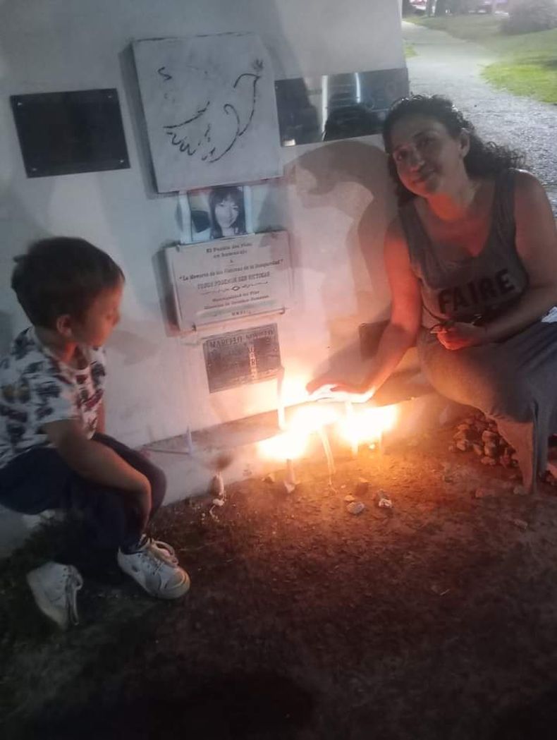 El homenaje fue realizado el 20 de noviembre en el monumento a las víctimas.&nbsp;