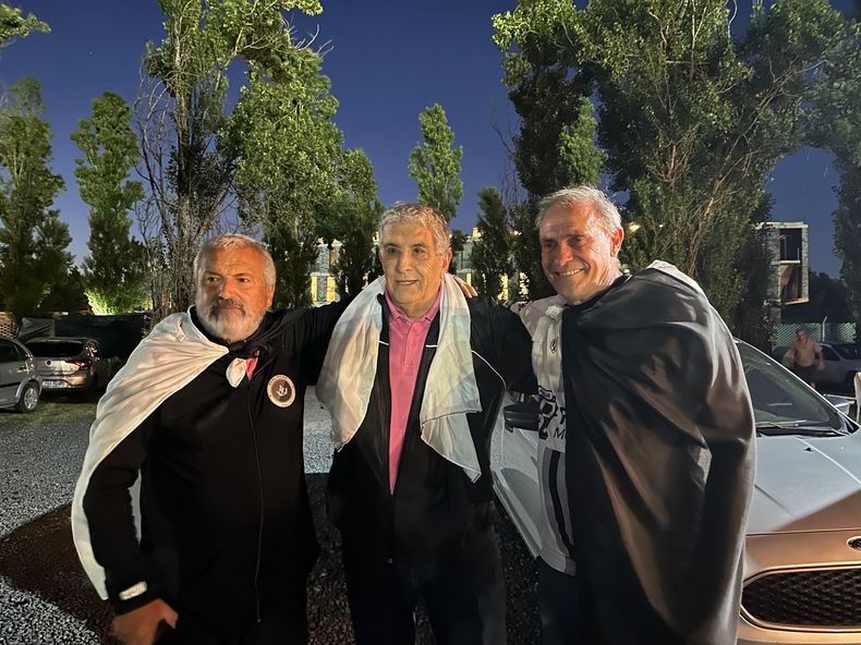 DIRIGENTES Mansilla Roncayolo y Fontana de festejo