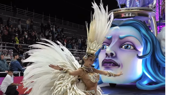 Angie Félix durante la primera noche de Carnaval en Gualeguaychú.&nbsp;