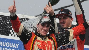 VENGANZA. Rossi baña a Werner a quien no logró superar en toda la final. .