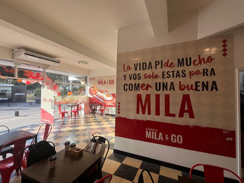 Mila & Go abrirá sus puertas sobre la calle San Martín, frente a la Plaza 12 de Octubre.&nbsp;