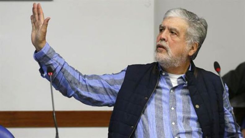 JULIO DE VIDO. .