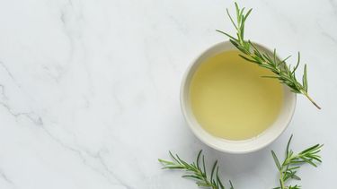 como hacer aceite de romero casero