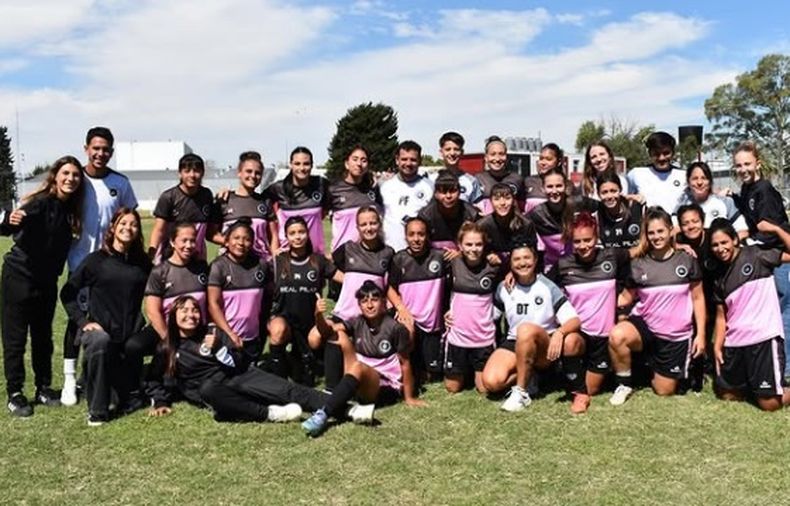 Las Reinas comienzan una nueva temporada en el Barraza.
