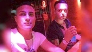 HERMANOS. Cristian y Lautaro, víctima fatal, horas antes del ataque..