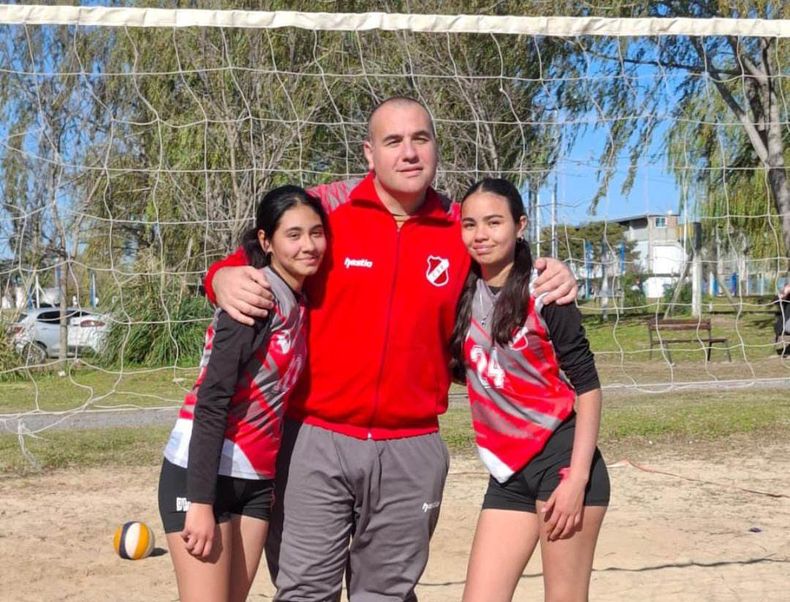 Las chicas de la Sub 16 del Club Sportivo Pilar que avanzaron al Regional.